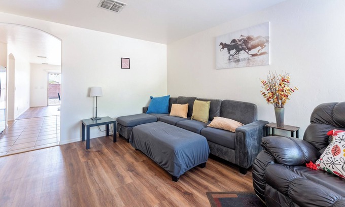 Harrison East South Casa | Cozy East side home in a quiet neighborhood