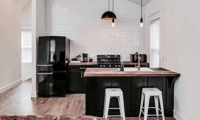 McFerrin Park Casa | Cozy Eastside Loft - Walkable to Restaurants!