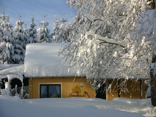 Crottendorf Casa | Cozy Escape in Walthersdorf