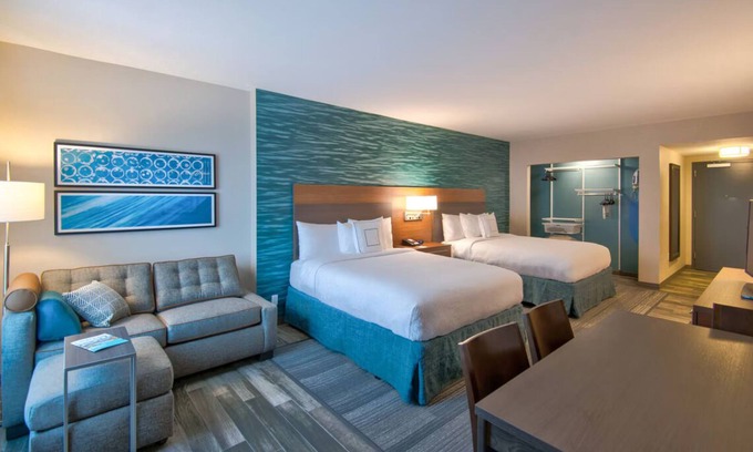 Flagami Hotel | Cozy Escape near Miami International | 3 Units | Pool