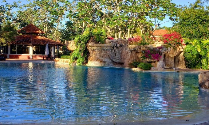 Guayacanes Apartamento | Cozy & family 3BR 2B, sleep7, near beach, 2big pool, jacuzzy, golf, restasurant