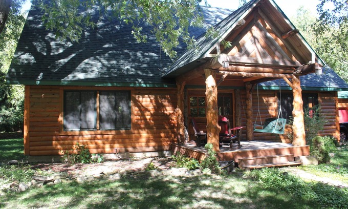 Williams Bay Cabina | Acogedor, Para toda la familia Log Cabin cerca de todo!