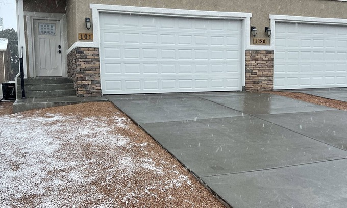 Village Seven Casa | Cozy Family Getaway in the Center of the Springs