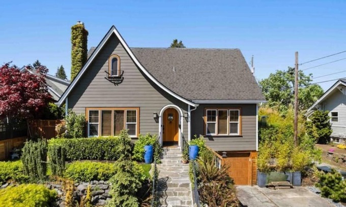 North End Casa | Cozy family home minutes from The University of Puget Sound!