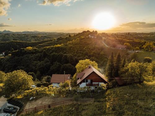 Majsperk Casa | Cozy family place 'Hiša Grozdek' - Gruškovec 40A