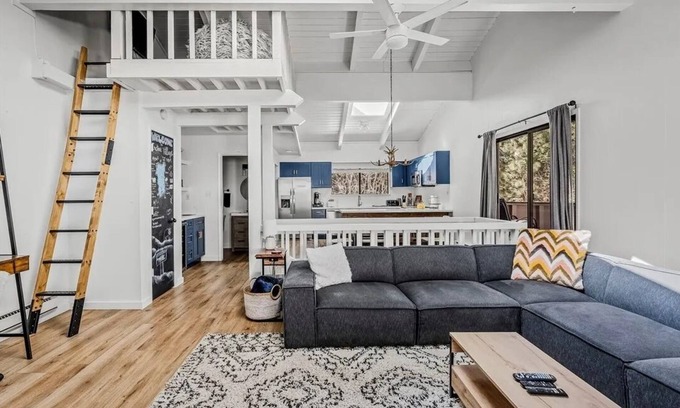 Incline Village Casa | Wrap around deck with outdoor living area!
