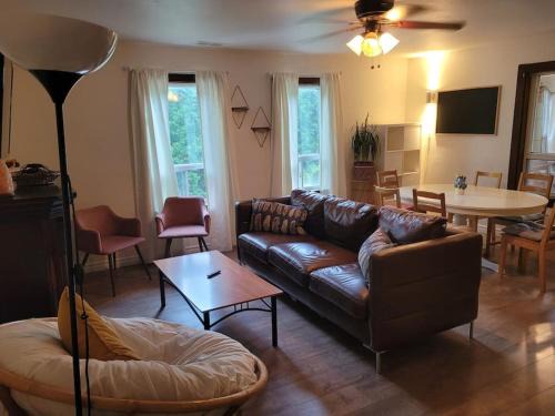 Windham Centre Casa | Cozy Farmhouse 10 Minutes From The Beach!