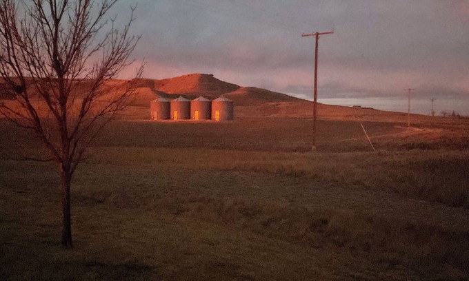 Great Falls Otro | Cozy farmhouse in charming Great Falls with WiFi, AC