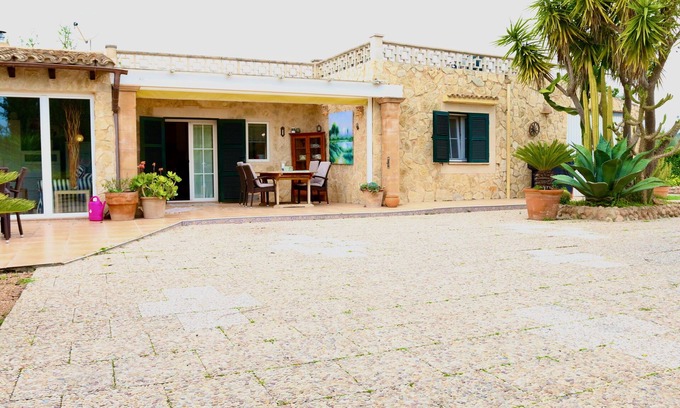 Son Antem Casa | Acogedora finca con piscina y vistas a la montaña.