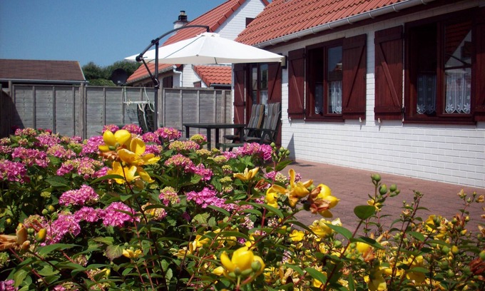 Wenduine Casa | Cozy fisher cottage just behind the dunes