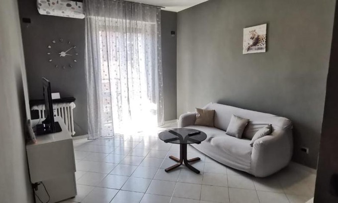 Cologno Monzese Apartamento | COZY FLAT CLOSE MILANO