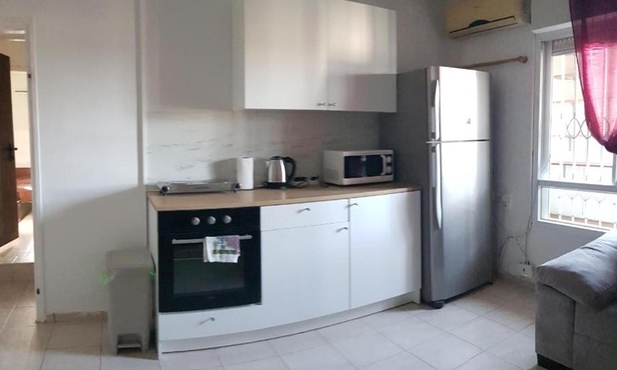 Lod Apartamento | Cozy Flat with Parking well-placed near TLV Airport