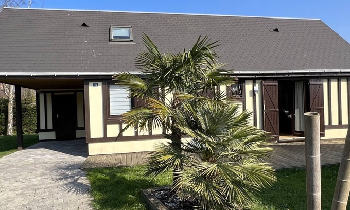Merville-Franceville-Plage Chalet De Esquí | Chalet de 78m² avec Jardin Privé, Proche Plage et Commerce, 3 Chambres pour 6 Personnes