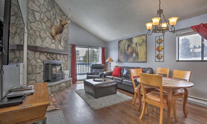 Fraser Apartamento | Cozy Fraser Mtn Retreat with Shuttle to Winter Park