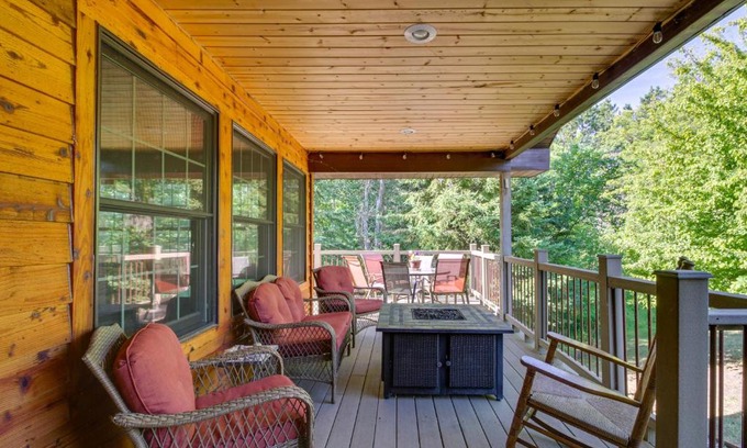 Frazee Casa | Cozy Frazee Lake Home with Hot Tub and Fire Pit!