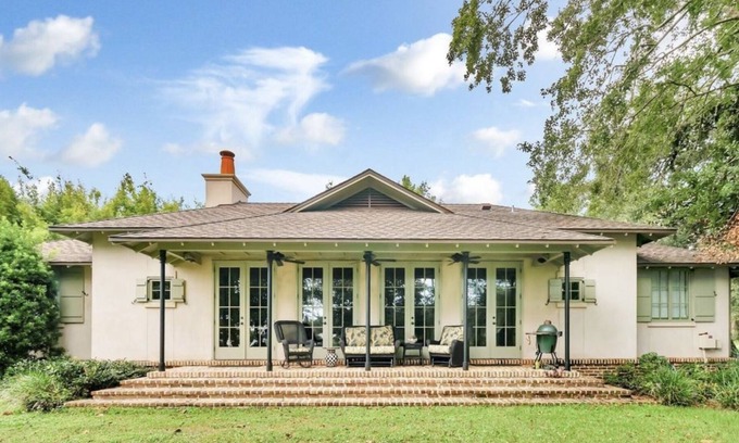 Mobile Cabaña | Cozy, French Cottage with Fishing Pier and Sunset View on Dog River