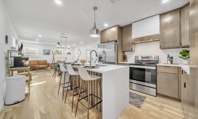 Tulsa Casa | Cozy fully Remodeled home! 5 min to Downtown Tulsa
