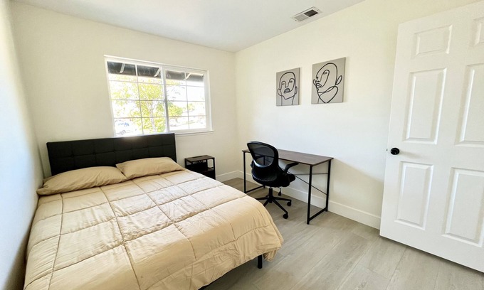 East San Jose Casa | Cozy furnished room, shared bathroom
