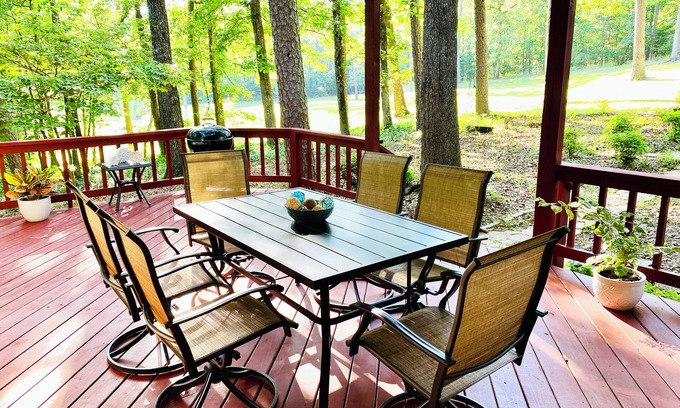 Hot Springs Village Casa | Cozy getaway on Ponce de Leon golf course.