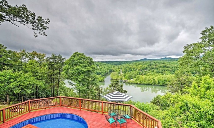 Branson Casa | Cozy glam Branson area private pool/ hot tub