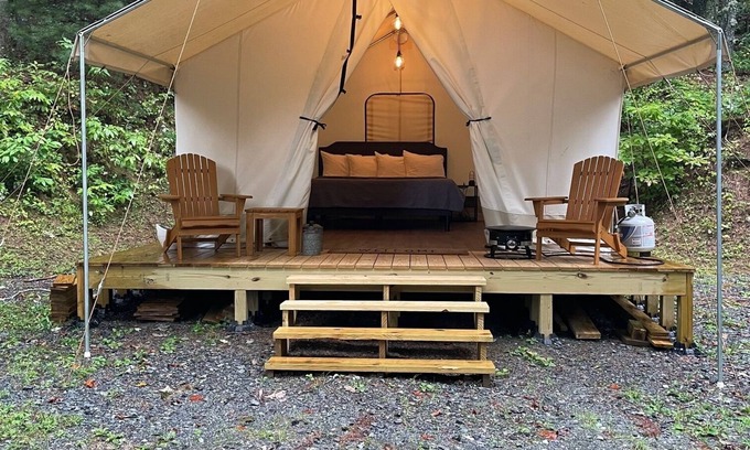 Deep Gap Cabina | Cozy Glamping Tent near Boone with AC