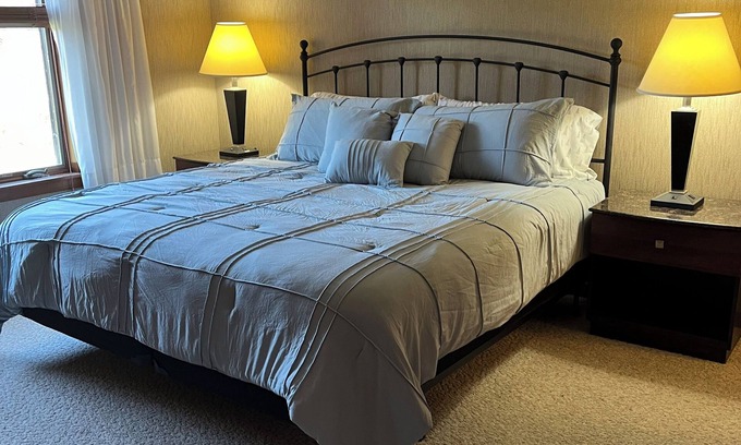 Port Matilda Casa | Cozy Guest House on Working Farm, 15 mins from PSU/Beaver Stadium
