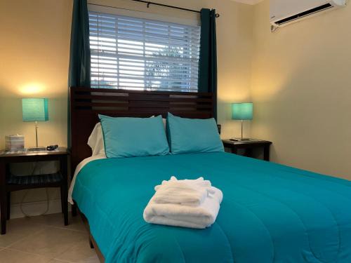 Pompano Beach Casa | Cozy Guest Room