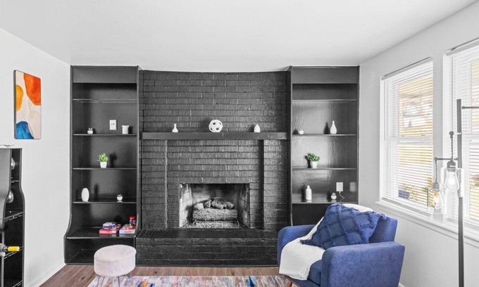 Parkville Casa | Cozy Haven with Modern Comforts