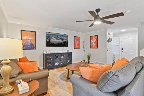 Heber Casa | Cozy Heber getaway pet ok sleeps 9 BBQ firepit