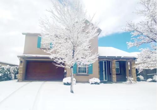 Reno Casa | Cozy hideaway 30 miles to Mt Rose Ski, Tahoe/Reno