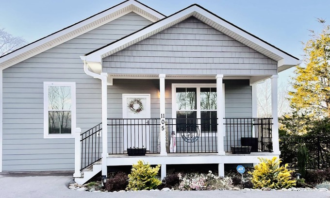 Sevierville Casa | Cozy Hideaway Available Jan-March. Whole House Available Year Round.