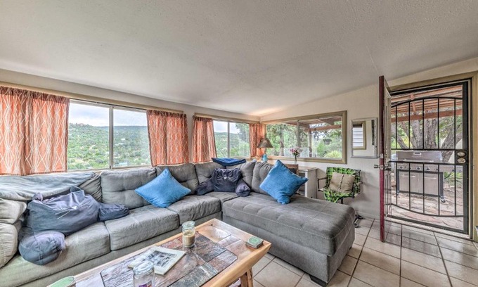 High Rolls Mountain Park Casa | Cozy High Rolls Cottage Near Hiking Trails!