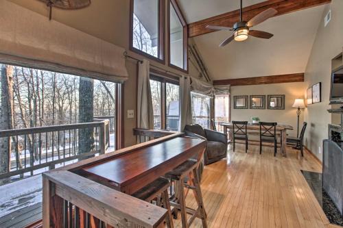 Wintergreen Casa | Cozy Hillside Hideaway in Wintergreen Resort!