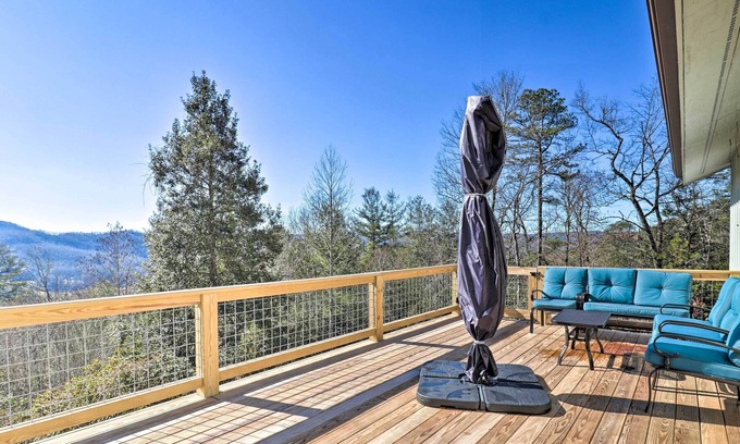 Penrose Cabina | Cozy Hilltop Hideaway: 10 Mi to Nat’l Forests