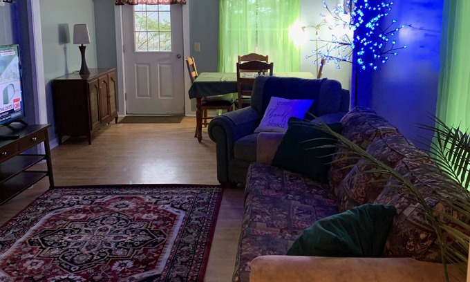 Alanson Cabina | Cozy Hilly Hideaway Cabin near Petoskey, Boyne Falls, Harbor Springs