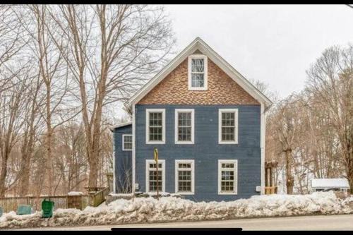 Brattleboro Casa | Cozy Historic home in Brattleboro