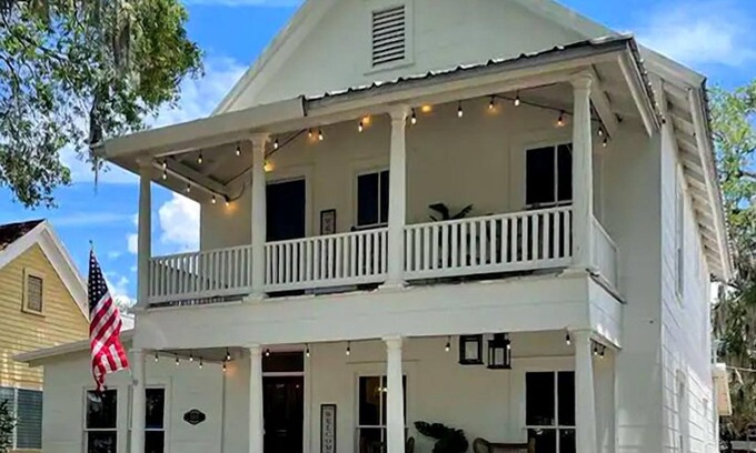 Sanford Casa | Cozy Historic home with 2 king size beds in Sanford