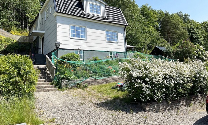 Bohus Apartamento | Cozy holiday apartment in Bohus near Gothenburg | SE09039
