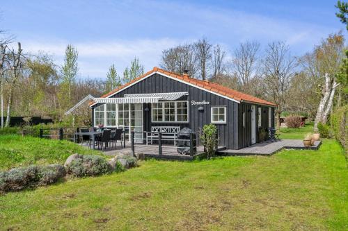 Handrup Strand Casa | Cozy Holiday Home A Stone's Throw From The Water