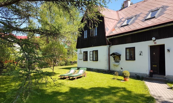 Pernink Casa | Acogedora casa de vacaciones para entusiastas del deporte y amantes de la naturaleza.