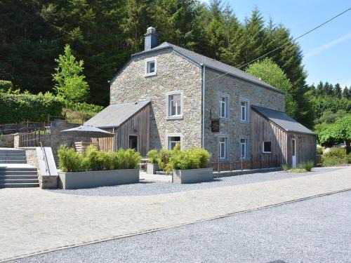 Gedinne Casa | Cozy Holiday Home in Gedinne near Forest