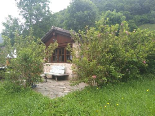 Yera Chalet De Esquí | Cozy holiday house for two in marvelous nature