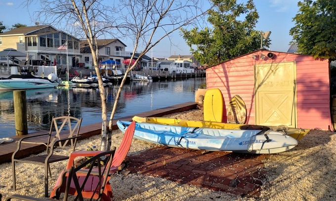 Ortley Beach Casa | Cozy home 1st floor of a duplex located on tributary to bay in toms river.