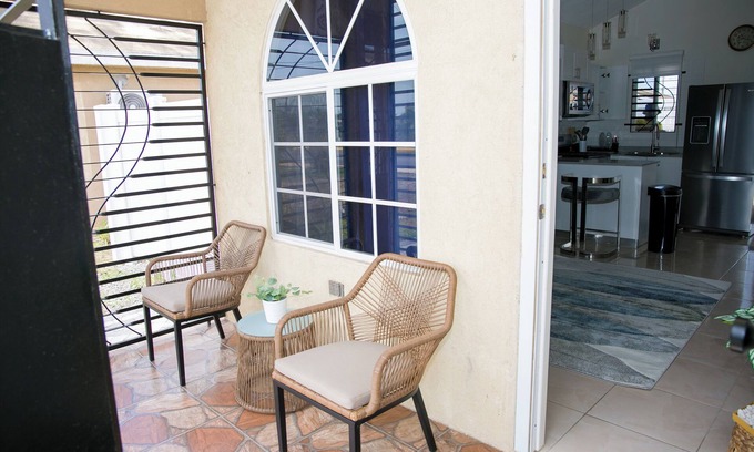 Portmore Casa | Cozy home away from home located 40mins from Kingston's International Airport.