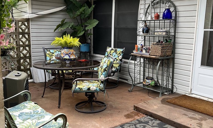 Landon Branch Casa | Cozy home away from home - pool & hot tub!