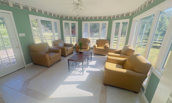 Marvin Otro | Cozy home & Beautiful horse farm