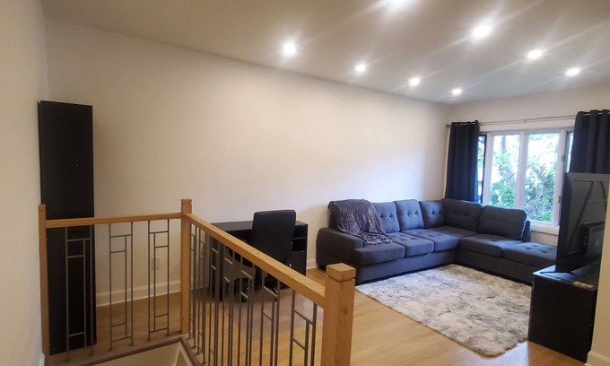 Laval Apartamento | Cozy Home!