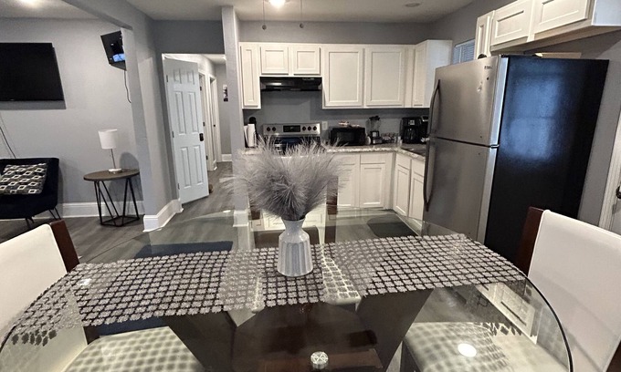 Jackson Casa | Cozy Home, fully fenced with huge back yard
