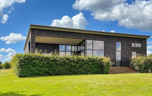 Hvidbjerg Strand Casa | Cozy Home In Børkop With House Sea View
