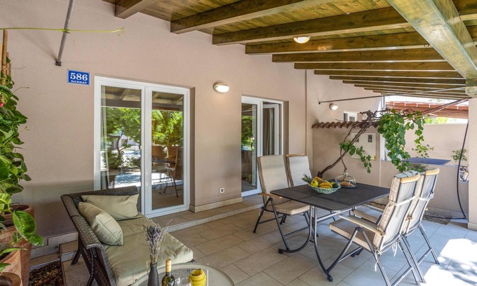 Barbat na Rabu Casa | Acogedora casa en Barbat con WiFi